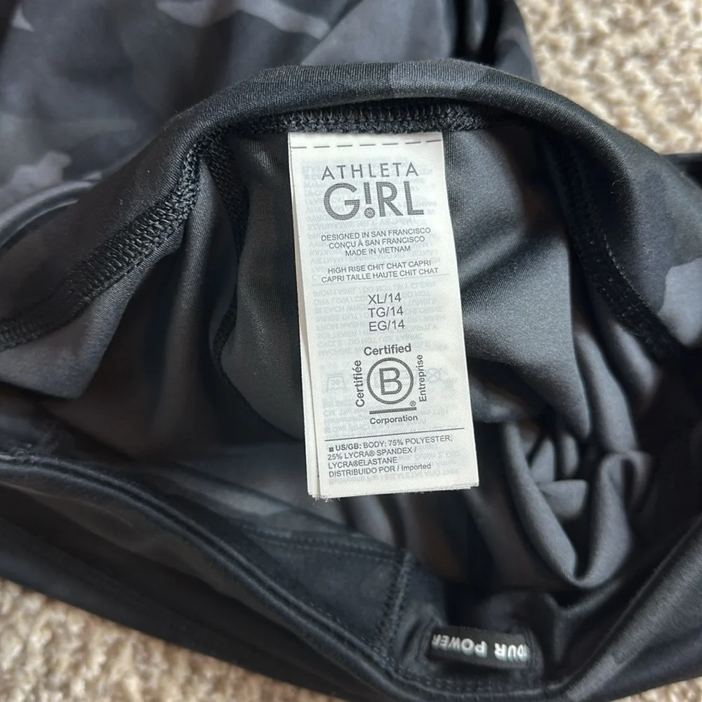 Athleta Girl High Rise Chit Chat Capri Camo Leggings